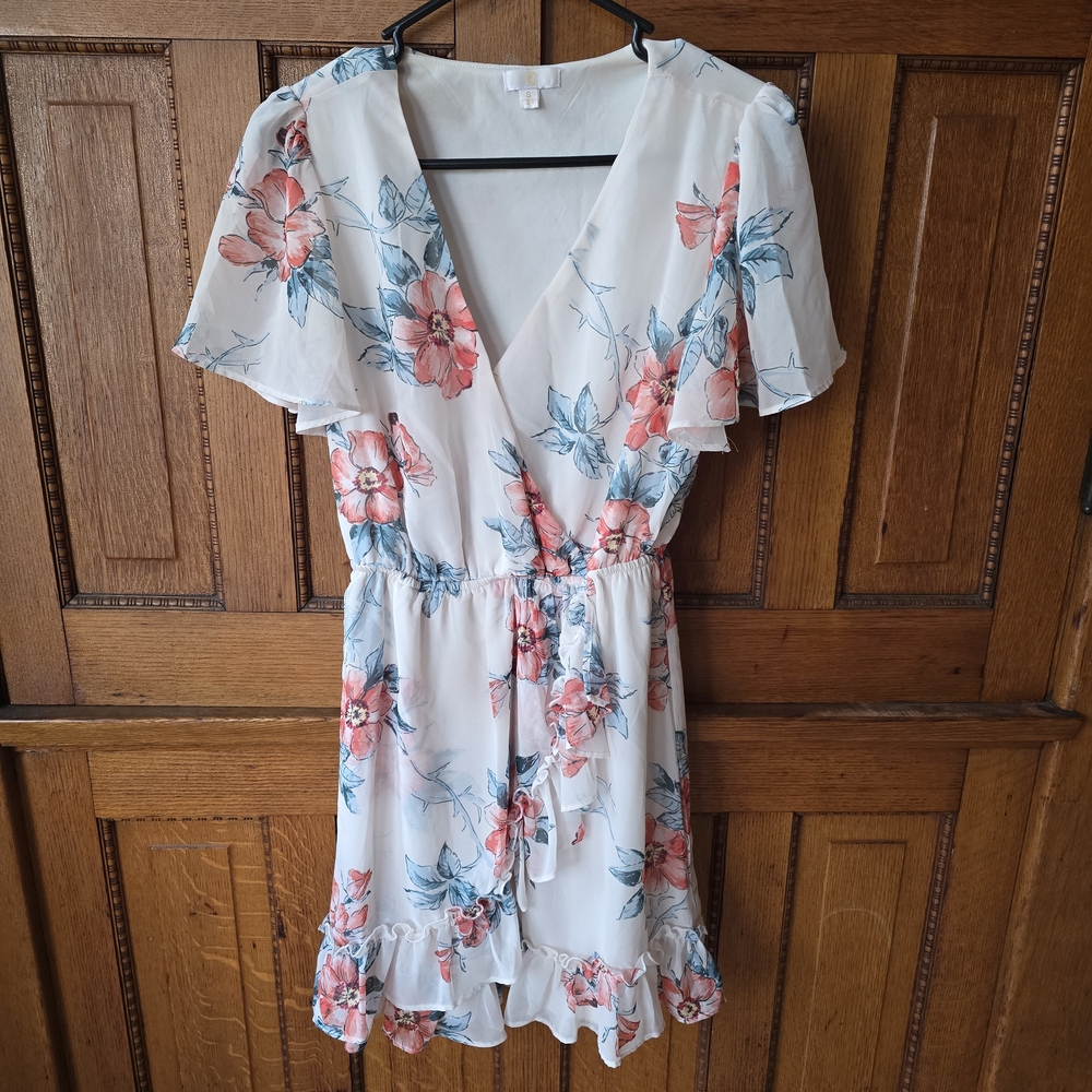 Floral Dress with Ruffle Hem